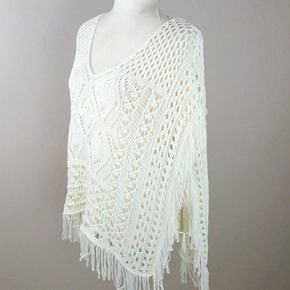 H&M - Cream Crochet Poncho - Picture 1 of 5